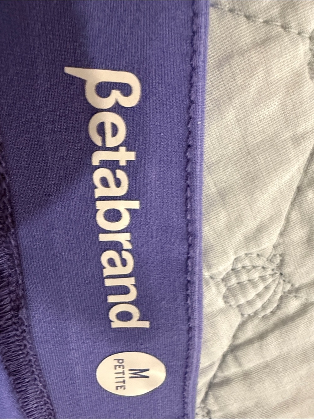 Betabrand Purple Women’s Capris. Beautiful condition!  Size MP - Picture 5 of 6